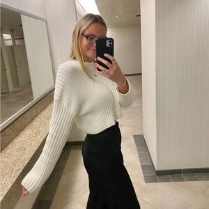 Zara Cream Ribbed Cropped Sweater